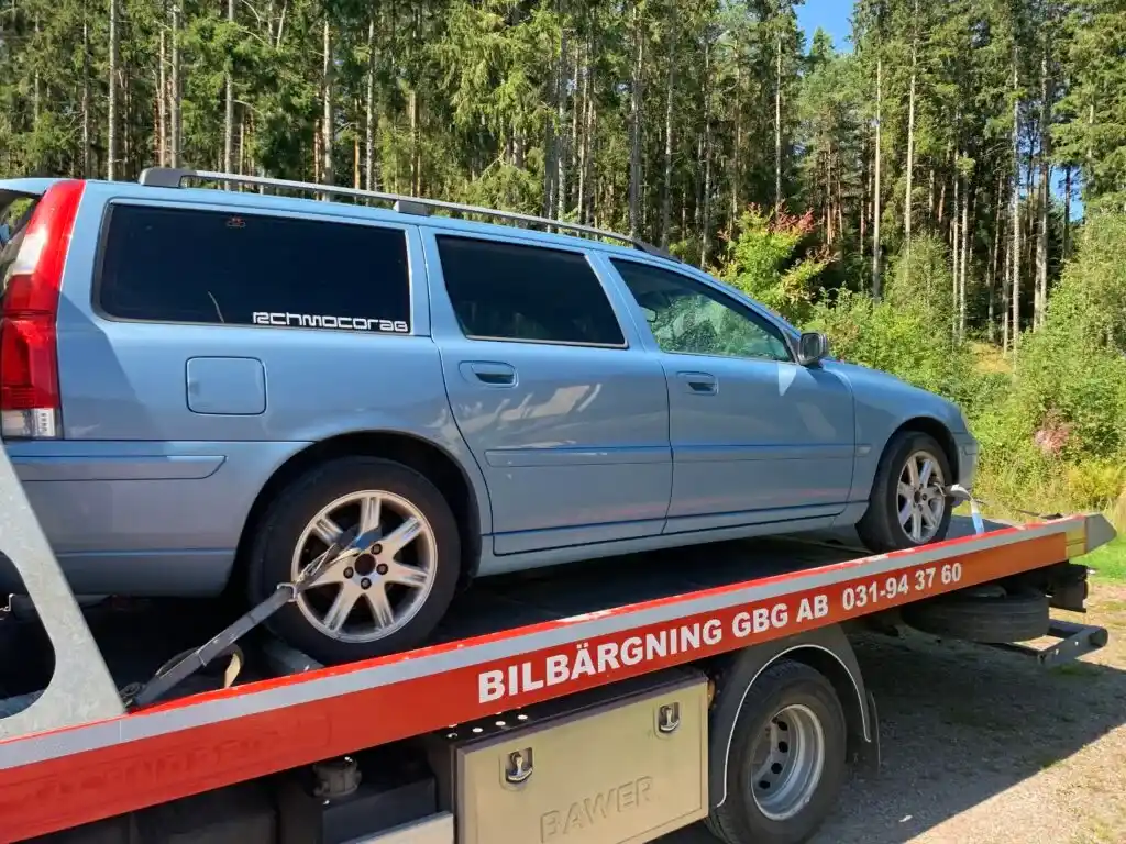 Begagnad bil i Göteborg värderas för snabb försäljning eller skrotning med hämtning